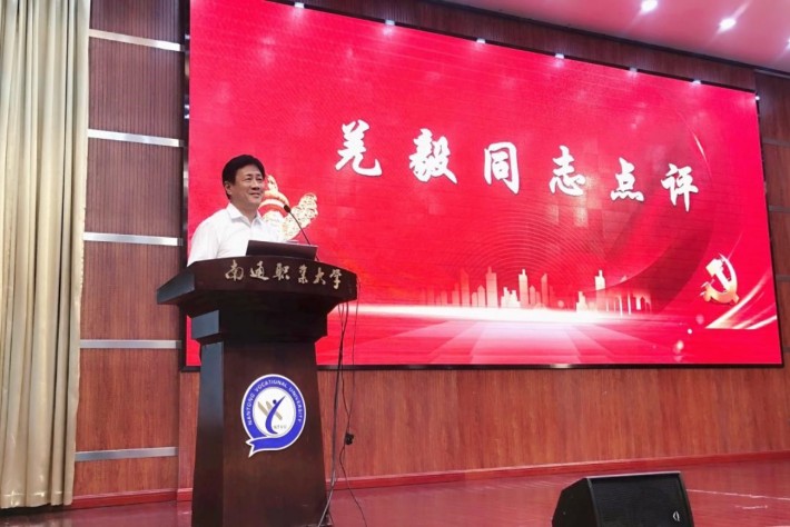 技师3_副本.jpg 技师3_副本.jpg