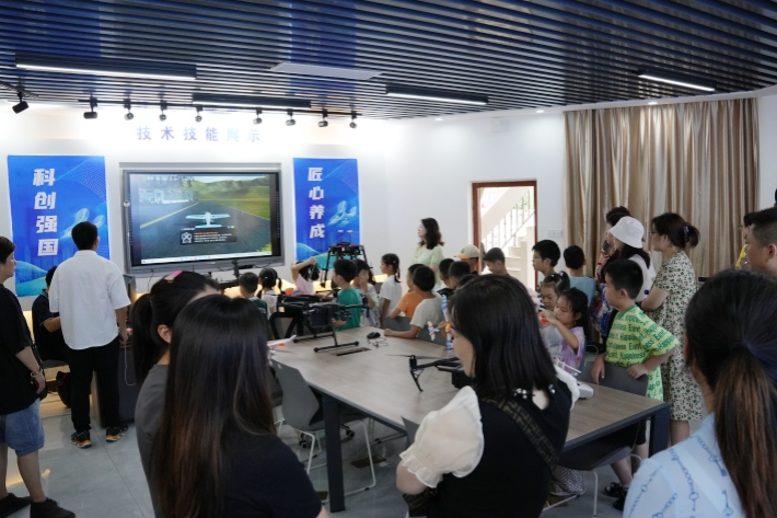 新闻照片2_副本.jpg 新闻照片2_副本.jpg