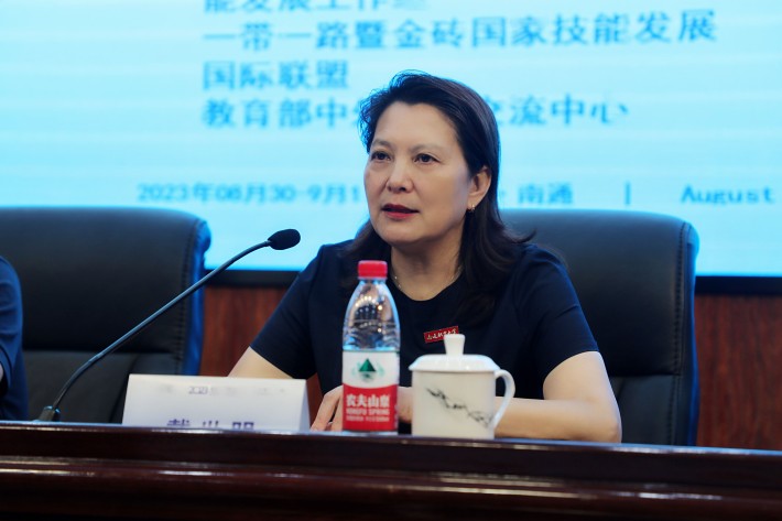 戴校长讲话_副本.jpg