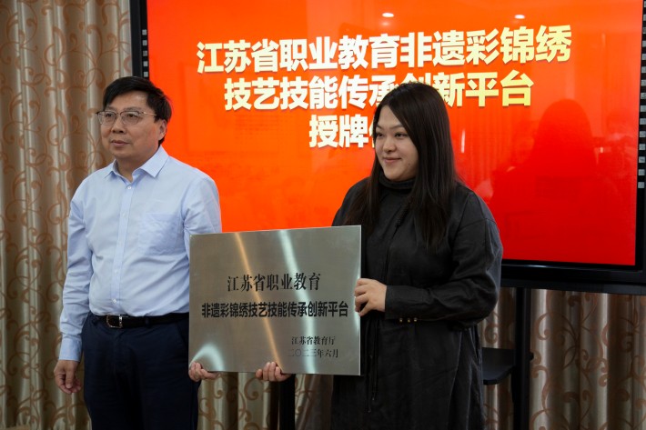 30c8a5959269b37c12e111553b55b19_副本.jpg