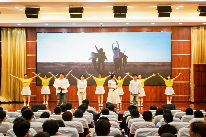 14.歌舞表演《青春遇见》_副本.jpg 14.歌舞表演《青春遇见》_副本.jpg