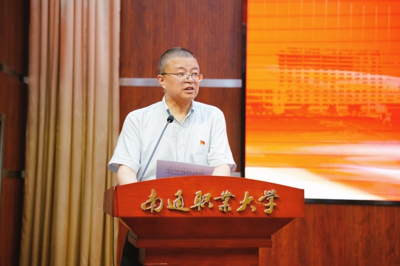 陈书记_副本.jpg